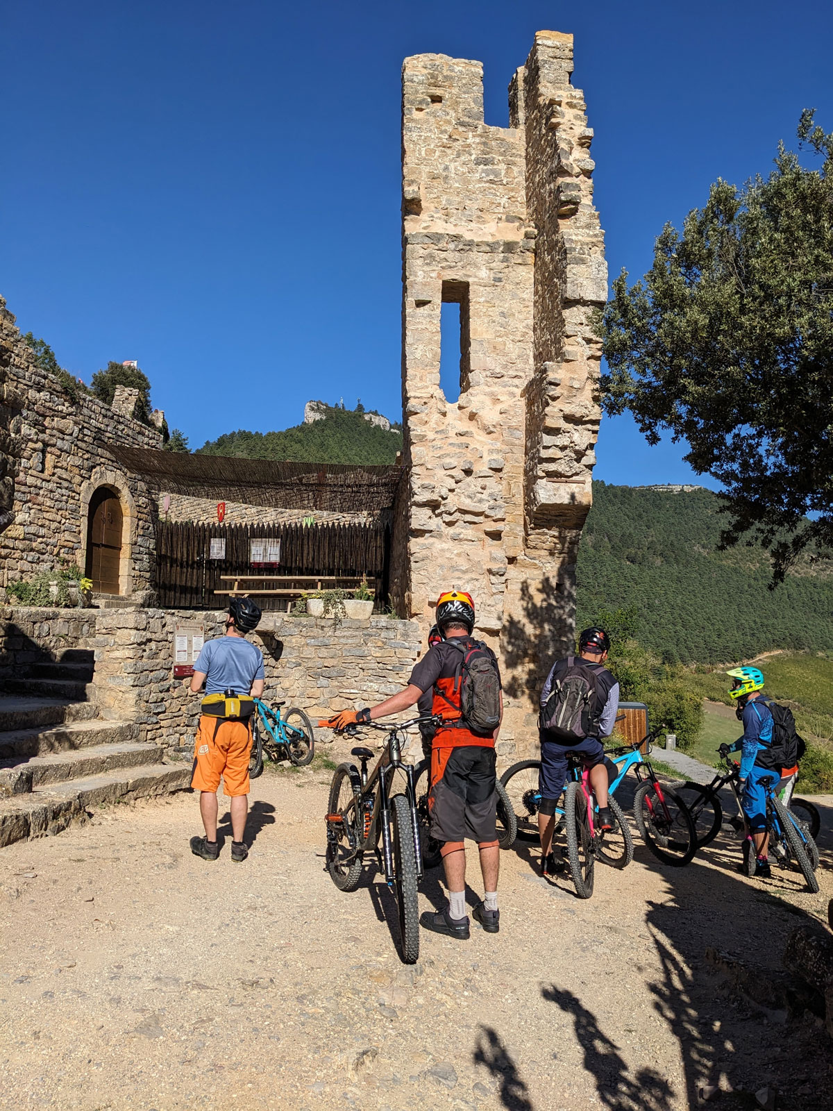 https://petoulachi.com/bike/cr/aveyron23/PXL_20231001_090807341.jpg
