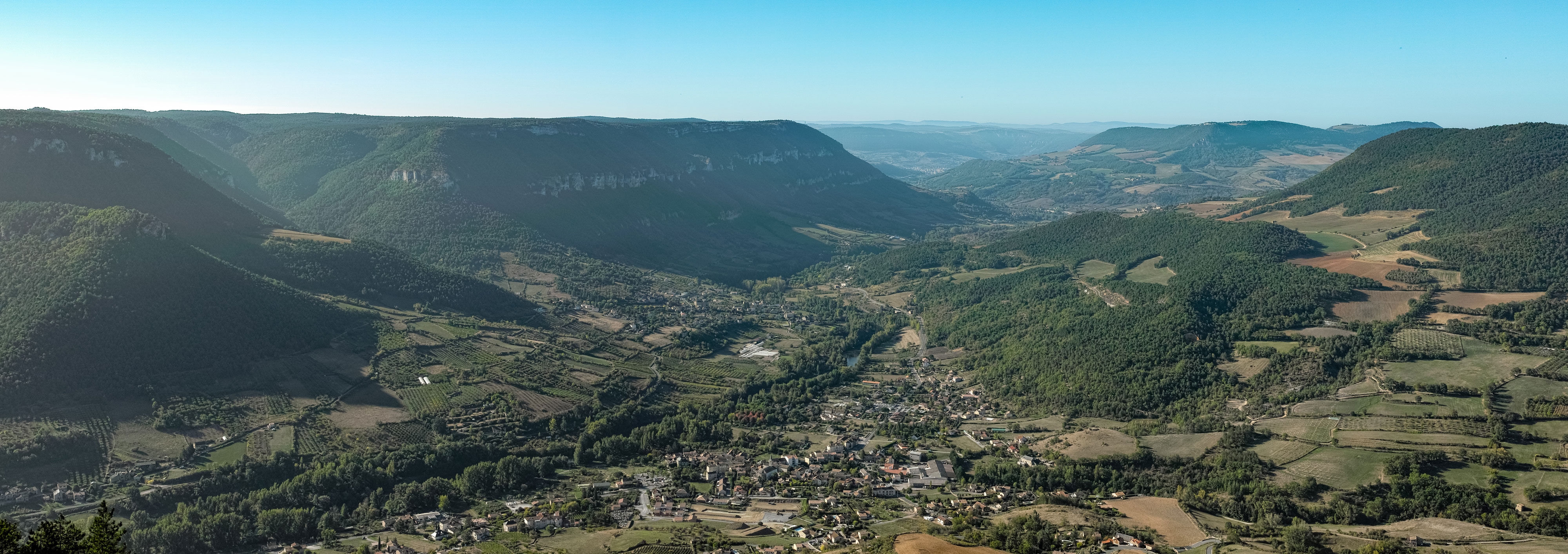 https://petoulachi.com/bike/cr/aveyron23/_P2M0797_stitch.jpg